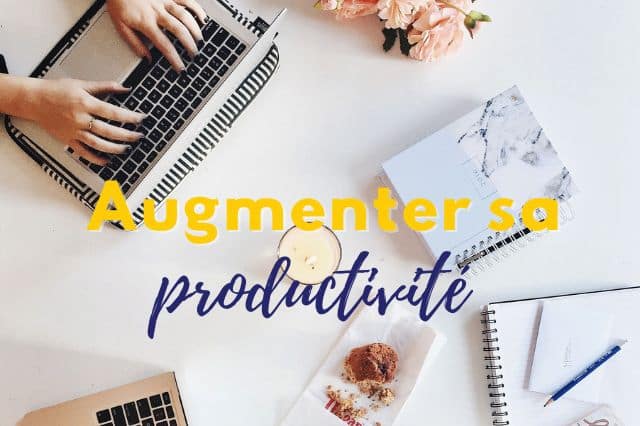 Avoir un état d'esprit positif, être de bonne humeur, sourire va vous permettre de vous sentir bien et d'augmenter votre productivité.
